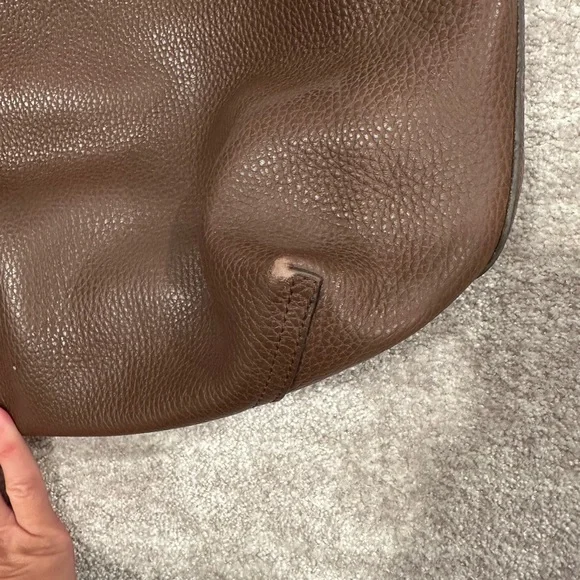 Annabel Ingall

Elegant Brown Leather Tote Bag - Picture 4 of 5